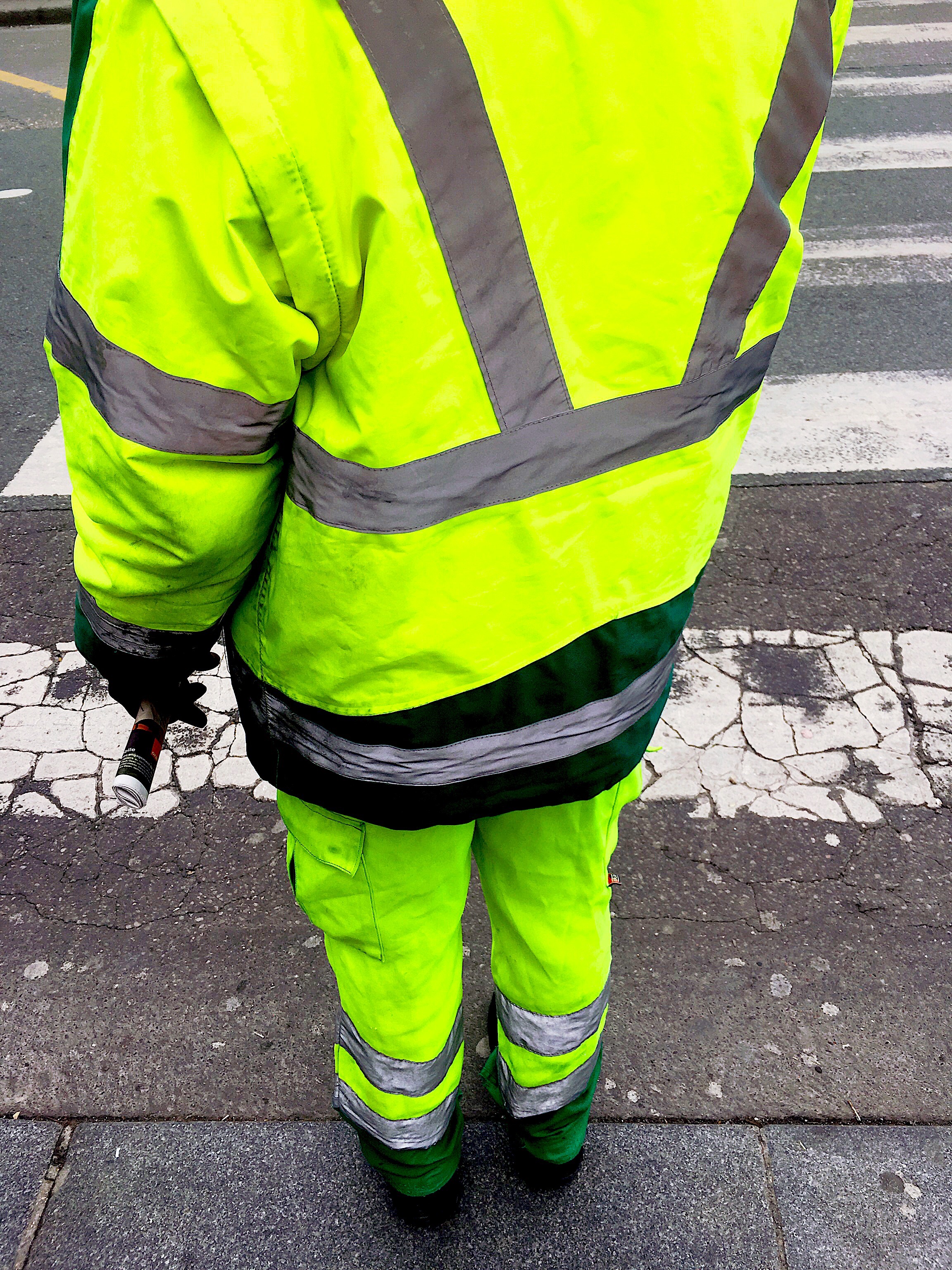 Materials investigation : security jacket / neon street