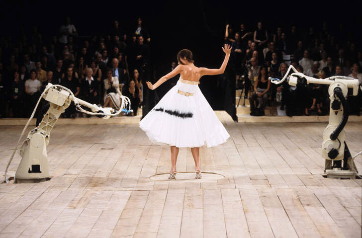 Alexander McQueen – Fashion and time